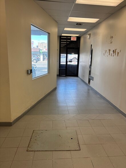More Photos Of 2510 Boston Rd, Bronx Storefront For Lease