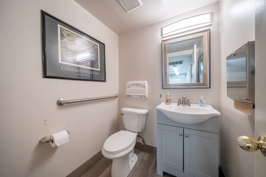 More Photos Of 2405 Hilltop Dr, Redding Medical For Sale