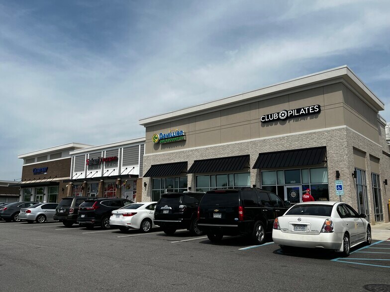 More Photos Of 5836 Harbour View Blvd, Suffolk Unknown For Lease