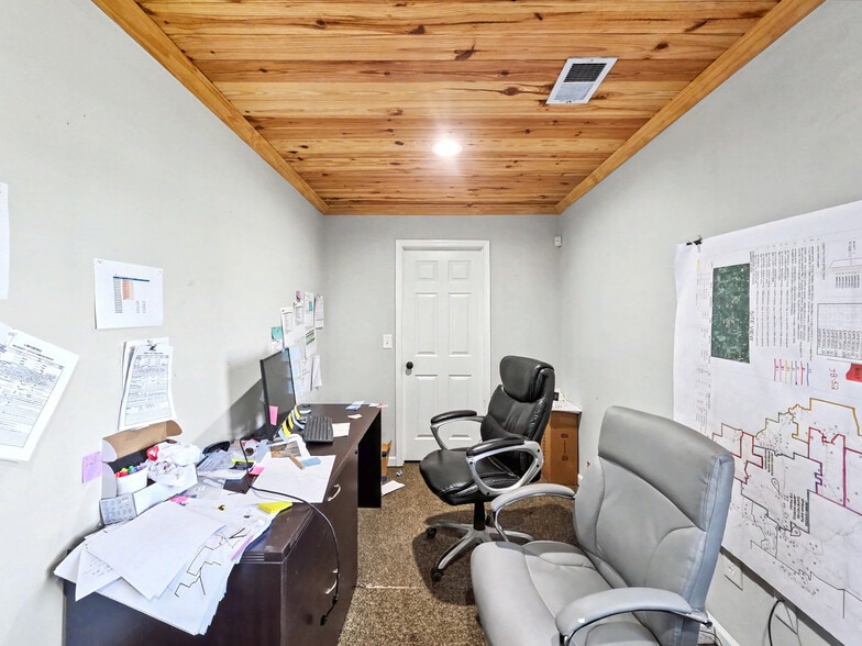 More Photos Of 155 Liberty Rd, Villa Rica Warehouse For Lease