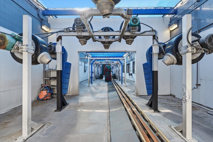 More Photos Of 615 W Ray Rd, Gilbert Carwash For Sale