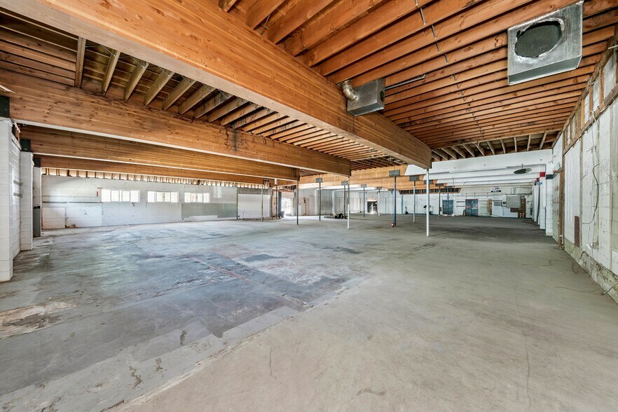 More Photos Of 1050 Fremont Ave, South Lake Tahoe Freestanding For Sale