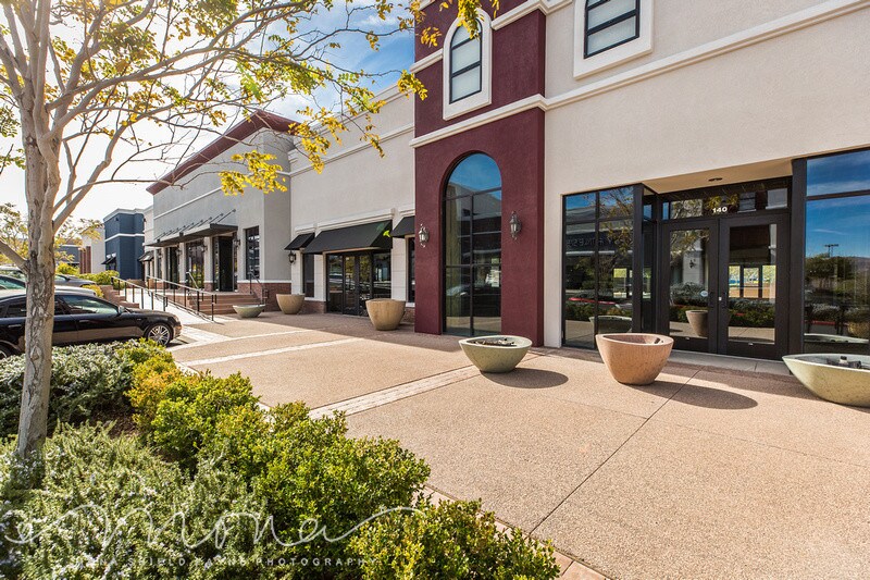 More Photos Of 670 S Green Valley Pky, Henderson Storefront Retail Office For Sale