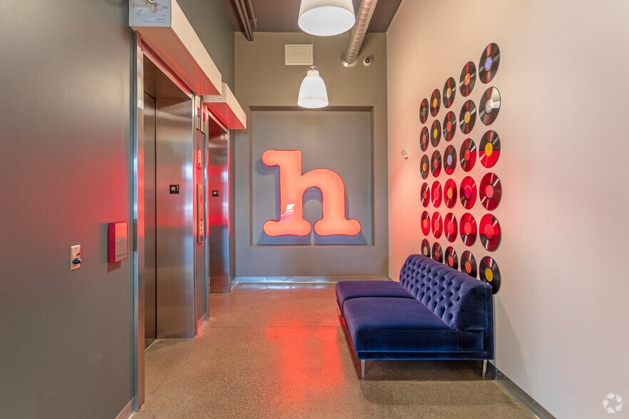 More Photos Of 1300 W Lake St, Minneapolis Apartments For Lease