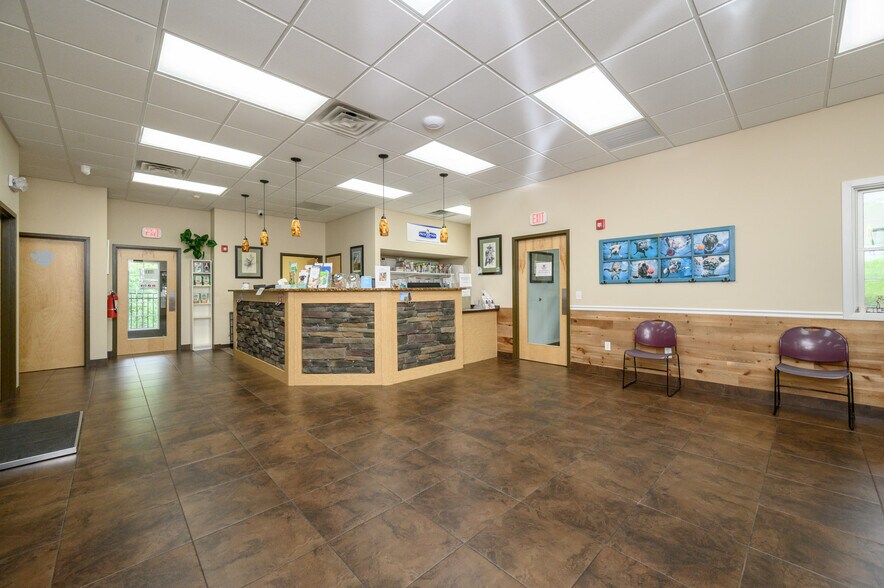 More Photos Of 612 Mount Pleasant Ave, West Orange Veterinarian Kennel For Sale