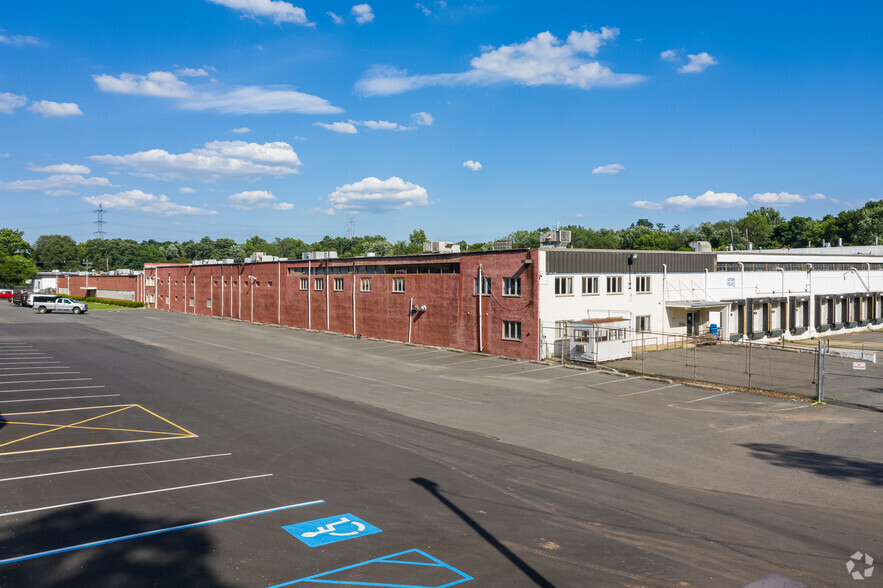 Primary Photo Of 207 Pond Ave, Middlesex Warehouse For Lease