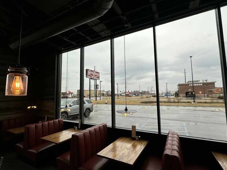 More Photos Of 10180 Diebold Rd, Fort Wayne Restaurant For Sale