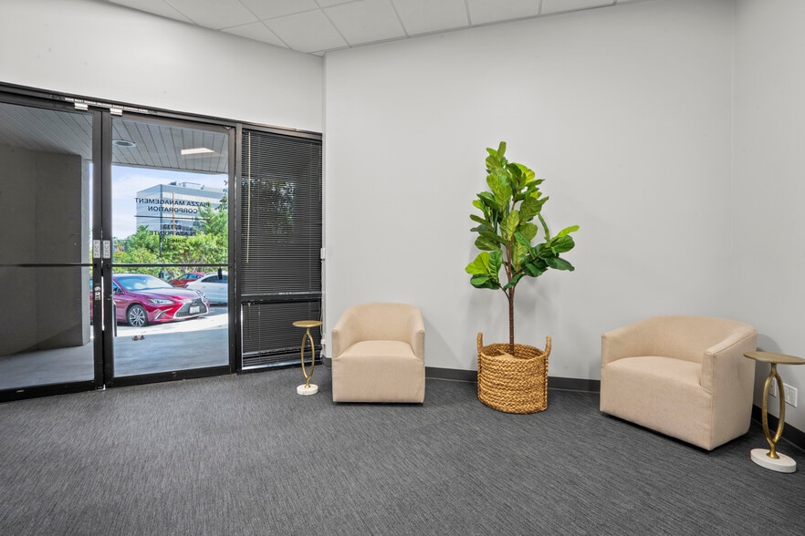 More Photos Of 23113 Plaza Pointe Dr, Laguna Hills Office For Sale