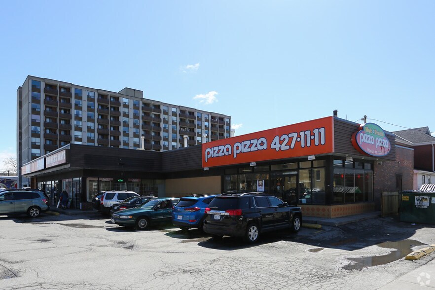 More Photos Of 129 King St E, Oshawa General Retail For Lease
