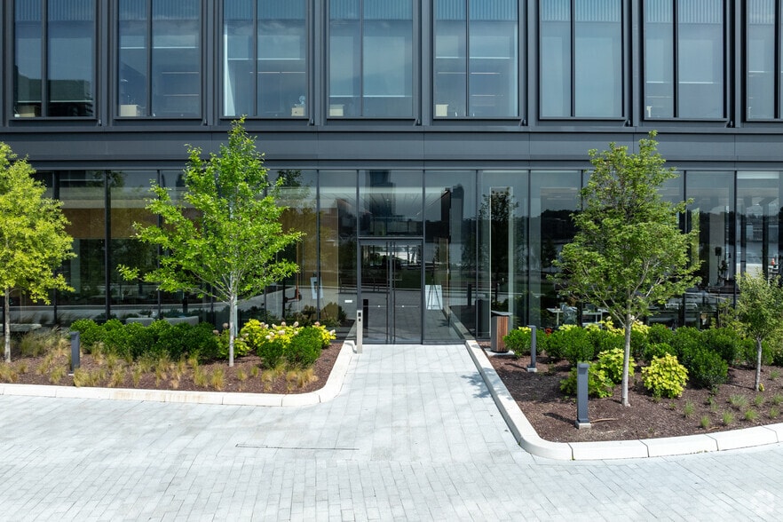 More Photos Of 1307 Point St, Baltimore Office For Lease