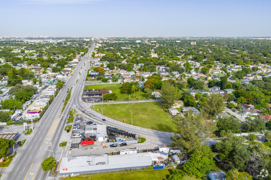 More Photos Of 7925 NW 13th Ct, Miami General Retail For Lease