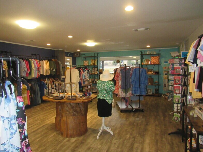 More Photos Of 75005 N Hwy 289, Pottsboro Hotel For Sale