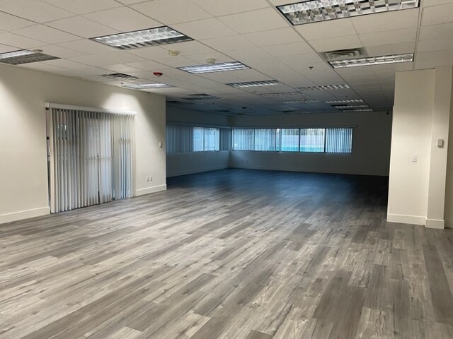 More Photos Of 5440 W Sahara Ave, Las Vegas Medical For Lease
