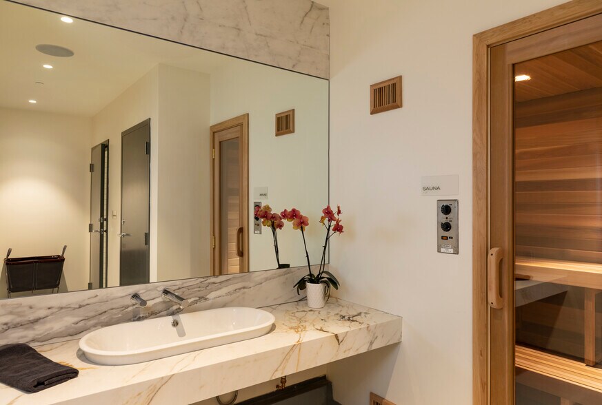 More Photos Of 2800 1st Ave, Seattle Coworking Space