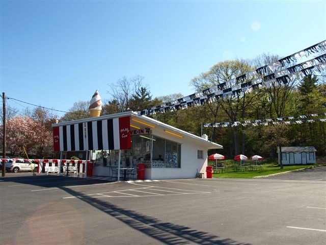 Primary Photo Of 1620 Ulster Ave, Lake Katrine Restaurant For Lease