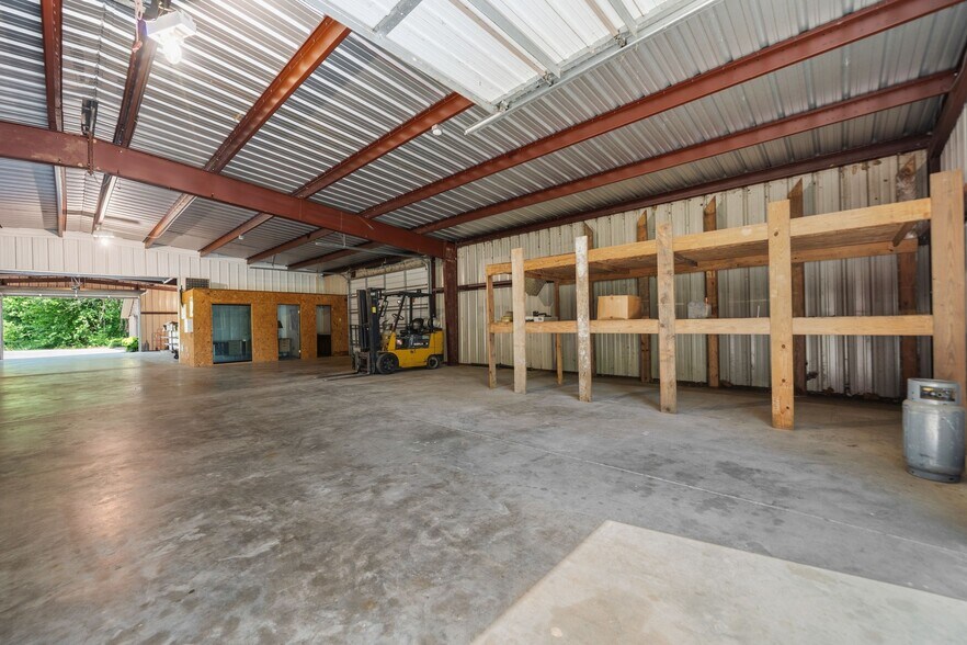 More Photos Of 15288 AR-22, Dardanelle Warehouse For Sale