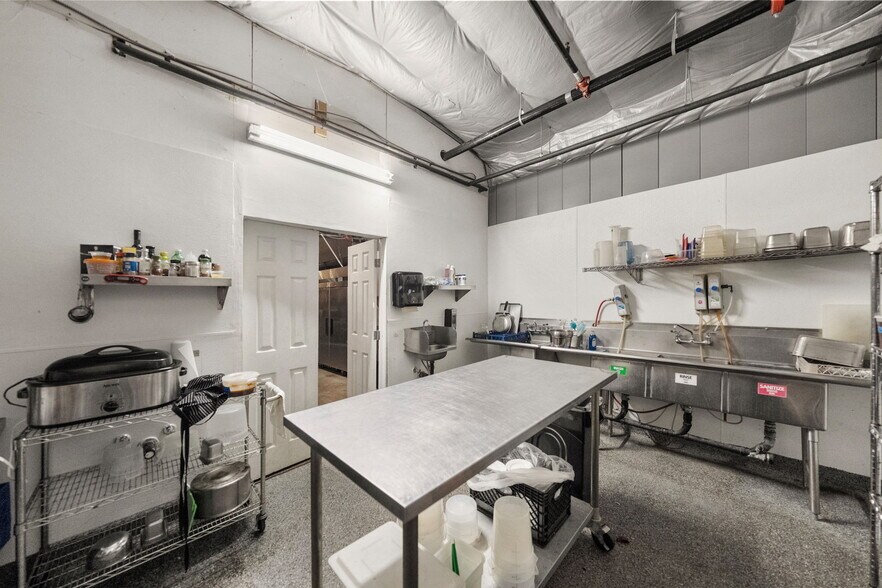 More Photos Of 39750 De Portola Rd, Temecula Specialty For Sale