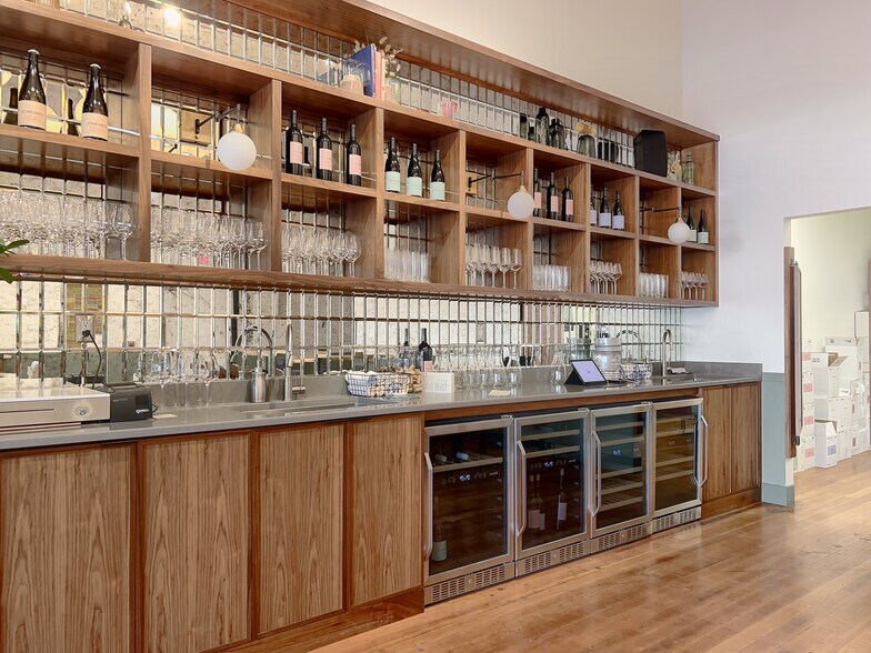 More Photos Of 7 W Alder St, Walla Walla Storefront For Lease