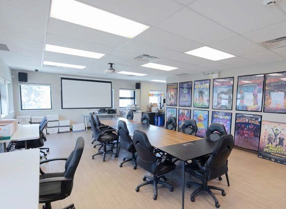 More Photos Of 2544 Douglas Rd, Burnaby Warehouse For Sale