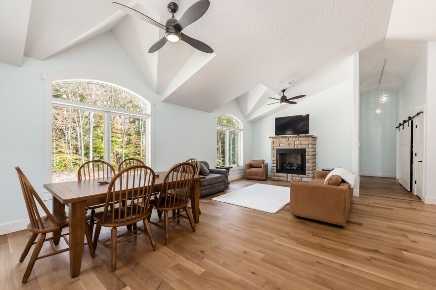 More Photos Of 16012 OH-678, Rockbridge Lodge Meeting Hall For Sale