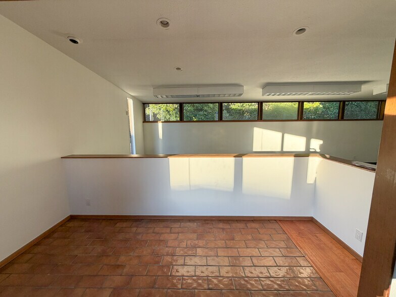 More Photos Of 1 Valley Sun Ln, La Cañada Flintridge Medical For Lease