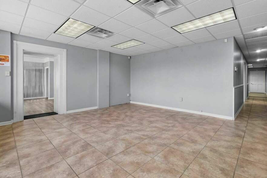 More Photos Of 870 Virginia Ave, Indianapolis Loft Creative Space For Lease