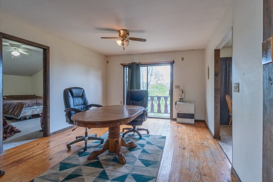 More Photos Of 167 Hill Rd, Kingston Sports And Entertainment For Sale