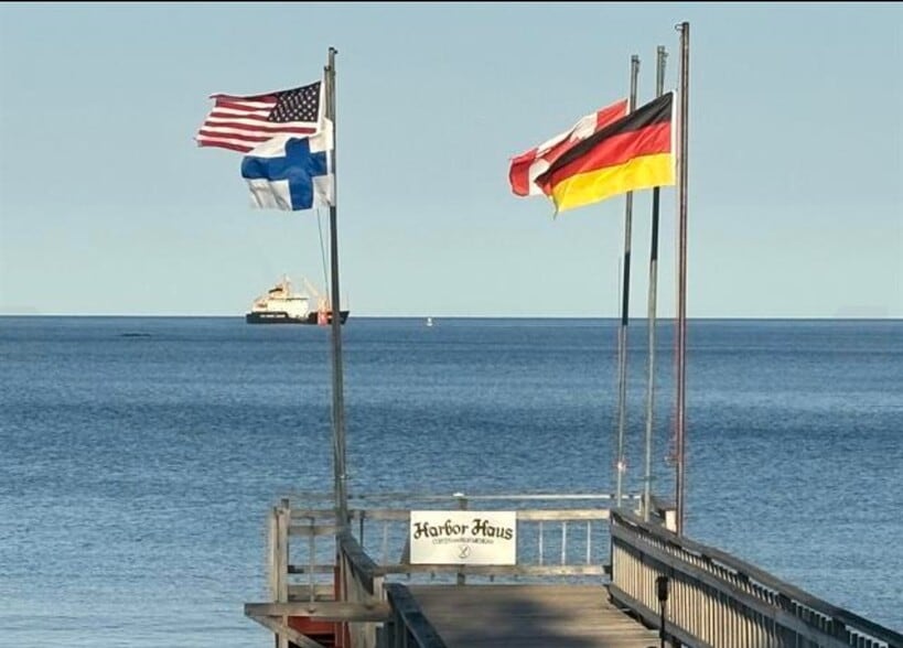 More Photos Of 77 Brockway Ave, Copper Harbor Restaurant For Sale