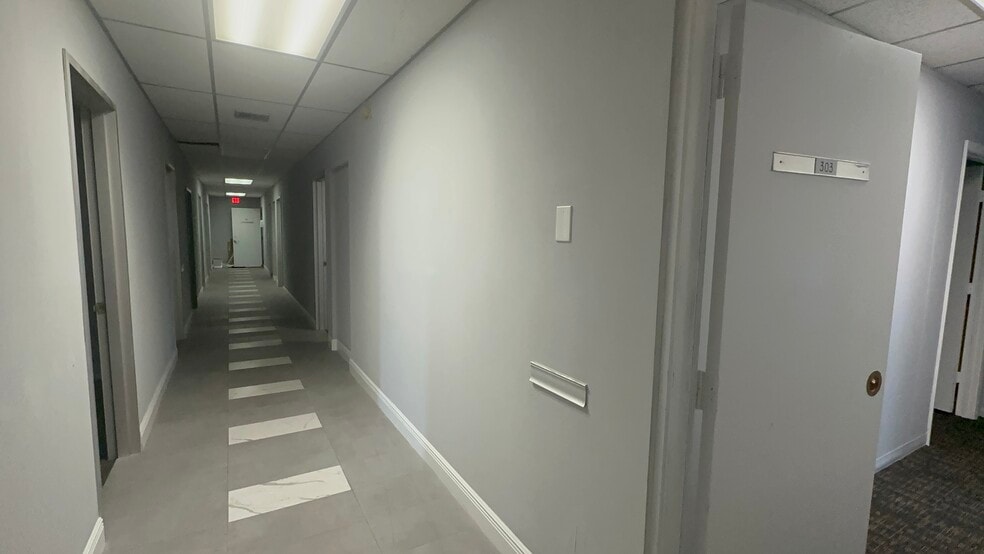 More Photos Of 1771 N State Road 7, Fort Lauderdale Loft Creative Space For Sale