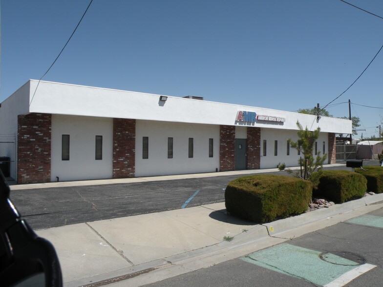 Primary Photo Of 3121 E Avenue I, Lancaster Freestanding For Sale