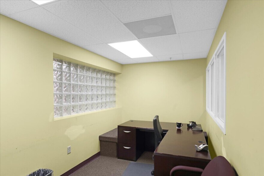 More Photos Of 213 N 5th St, Reading Office For Lease