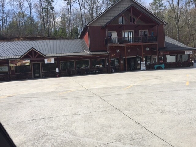 More Photos Of 33 Rose Petal Ln, Ellijay General Retail For Sale