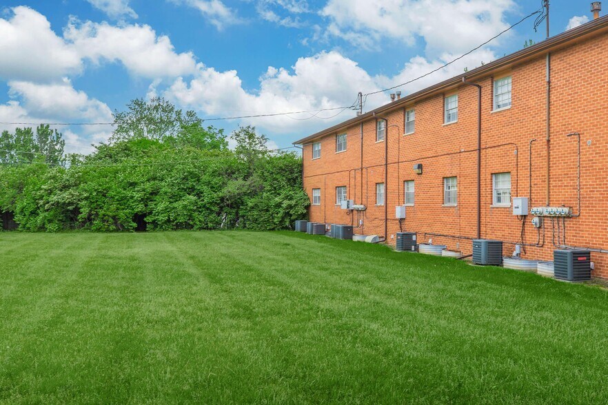 More Photos Of 58-78 N Sylvan Ave, Columbus Apartments For Sale