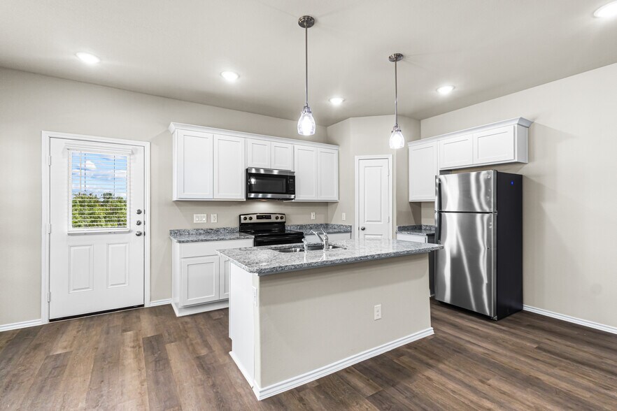 More Photos Of 8911 FM 1560, San Antonio Multifamily For Sale