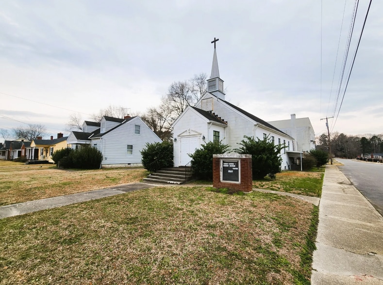 More Photos Of 21000 Chesterfield Ave, South Chesterfield Religious Facility For Sale