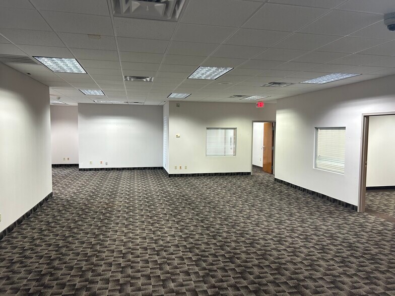 More Photos Of 2002 Old St Augustine Rd, Tallahassee Unknown For Lease