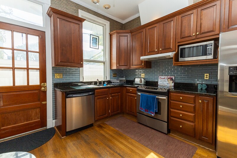 More Photos Of 22 E 2nd St, Frederick Office Residential For Lease