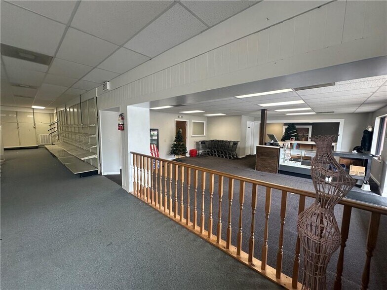 More Photos Of 113 E Windsor St, Westminster Storefront Retail Office For Sale