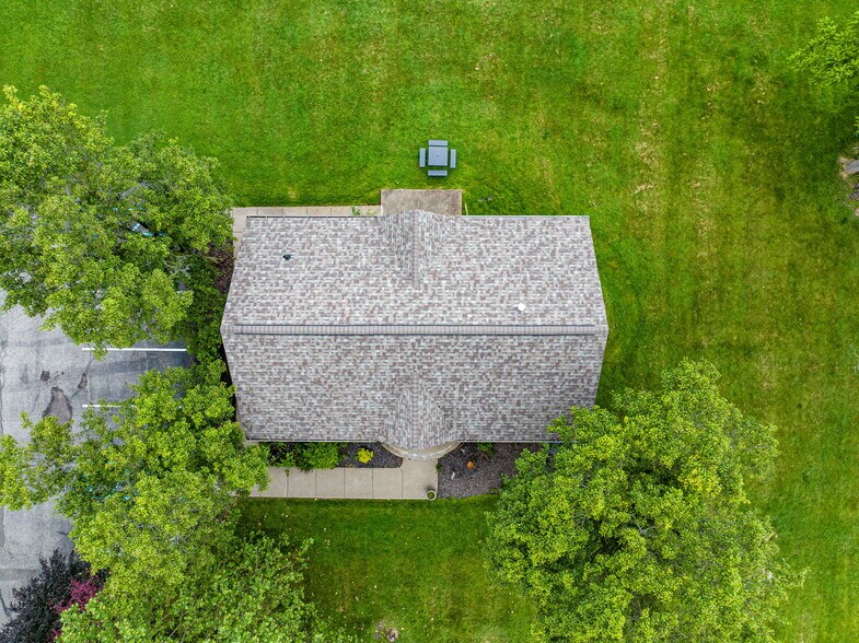 More Photos Of 1841 Universal Rd, Pittsburgh Office For Sale