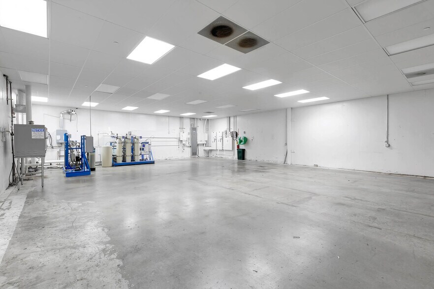 More Photos Of 3720 Amnicola Hwy, Chattanooga Unknown For Lease