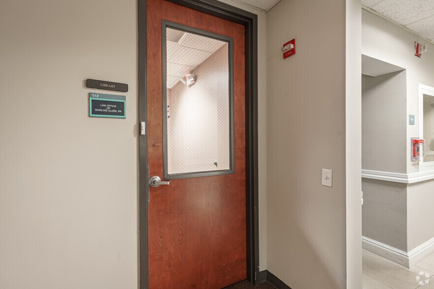 More Photos Of 111 NW 183rd St, Miami Unknown For Lease