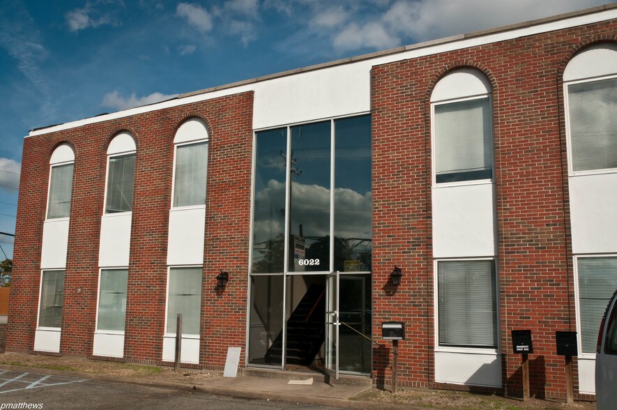 More Photos Of 6022 Jefferson Ave, Newport News Office For Lease