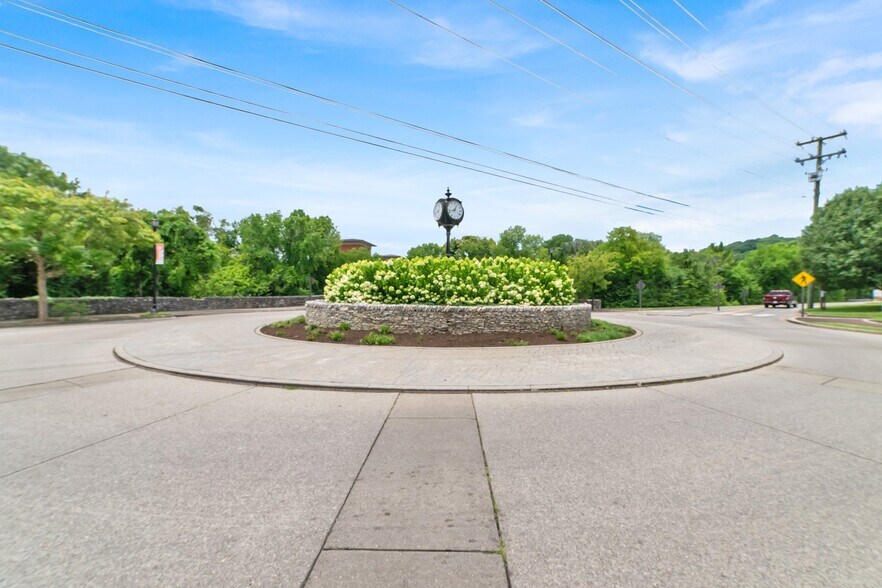 More Photos Of 7110 Town Center Way, Brentwood Office For Sale