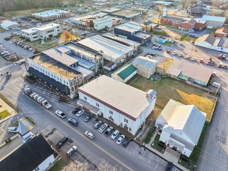 More Photos Of 114 N Church St, Waverly Loft Creative Space For Lease