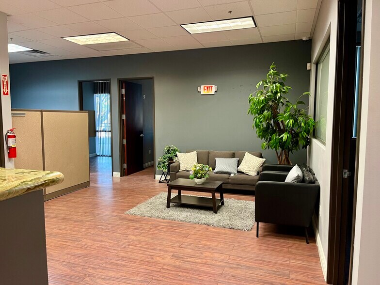 More Photos Of 6280 Spring Mountain Rd, Las Vegas Office For Sale