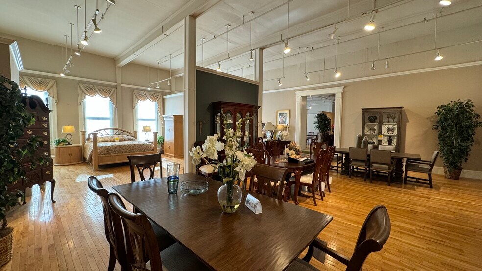 More Photos Of 223 Northampton St, Easton Apartments For Sale