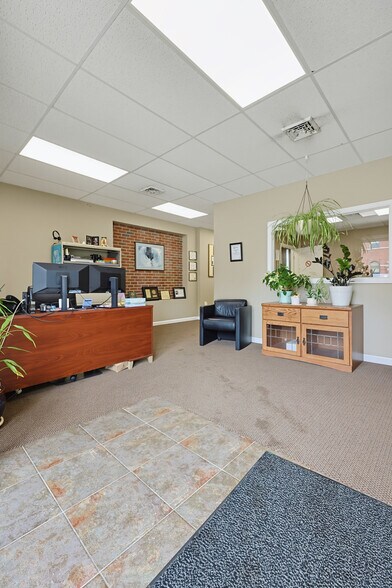 More Photos Of 24-26 Montauk Ave, New London Storefront Retail Residential For Sale