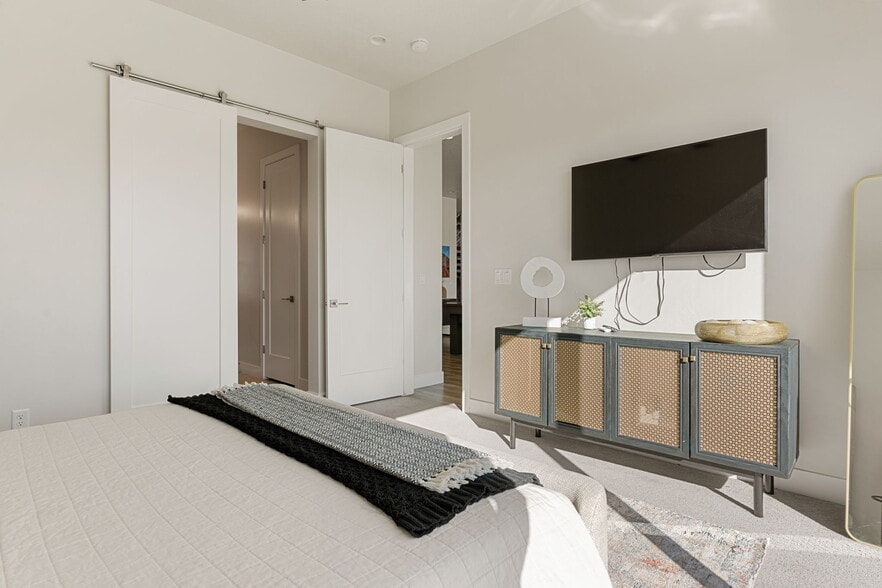 More Photos Of 2248 N Double Eagle Ln, Washington Specialty For Sale