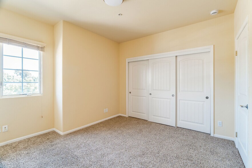 More Photos Of 593 Avenue Of Flags, Buellton Apartments For Sale
