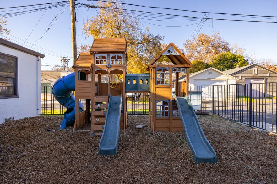 More Photos Of 628 Royer St, Roseville Schools For Lease